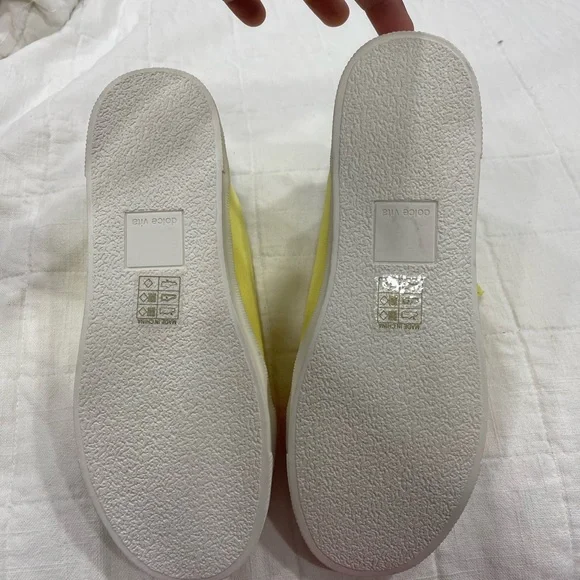 Dolce Vita Zaza Retro Sneakers - Picture 12 of 15